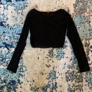 Lace long sleeve crop top